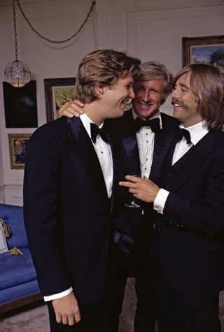 Laišką iškart po to kai tik atnaujinsime šį puslapį apie darlow lloyd & sons ltd. 💖 💖 💖 Lloyd Bridges with his two sons, Beau and Jeff ...