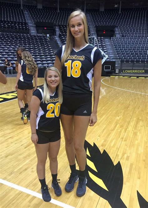 tall volleyball player compare wsu  lowerrider funny memes text memes