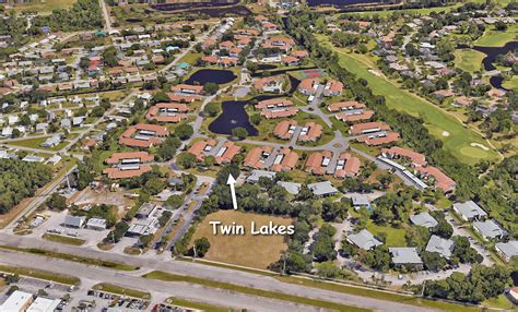 Twin Lakes Condos In Stuart Fl