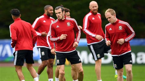 All information about wales (euro 2020) current squad with market values transfers rumours player stats fixtures news. Wales have band of brothers spirit at Euro 2016 - ESPN FC