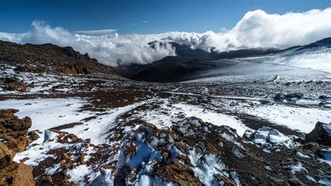 Check Out This Winter Wonderland Haleakala Gets A Dusting Of Snow