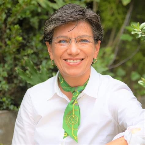Claudia lopez is the first woman ever to be elected mayor of bogota, the capital of colombia and the second most important electoral vote in the country. Claudia López, a favor del aborto legal