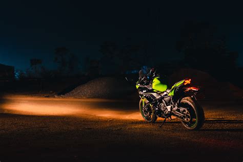 Street Race Motorcycle Night City 4k Wallpapers Wallpaper Cave