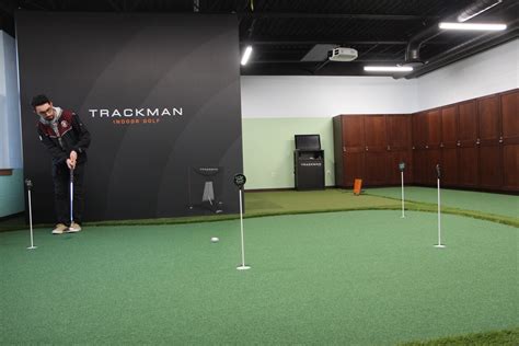 Swarthmore Opens Indoor Golf Room The Phoenix