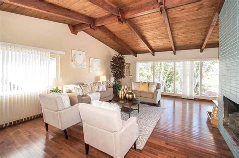 Painted white tongue and groove ceiling. Vaulted Ceiling Ideas (Design Gallery) in 2020 | Vaulted ...