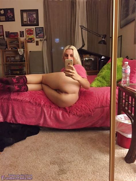 Amazing Ass Selfie Jennapane