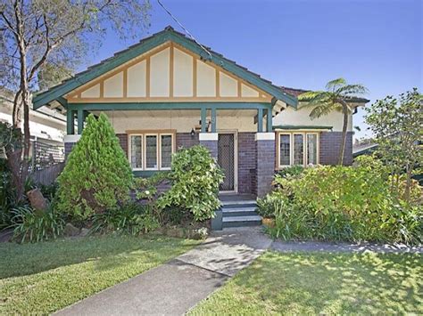 9 Mildred Avenue Hornsby Nsw 2077 Property Details