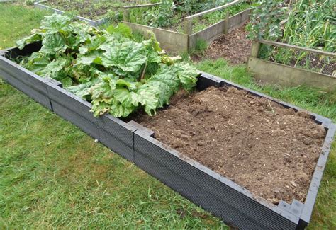 Recycled Plastic Raised Beds And Bench Allotment And Gardens