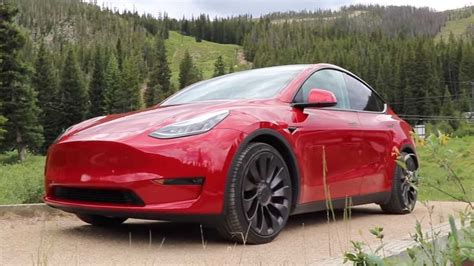The low center of gravity, rigid body structure and large crumple zones provide unparalleled protection. Tesla Model Y Underperforms On Range: Is EPA Estimate Too ...