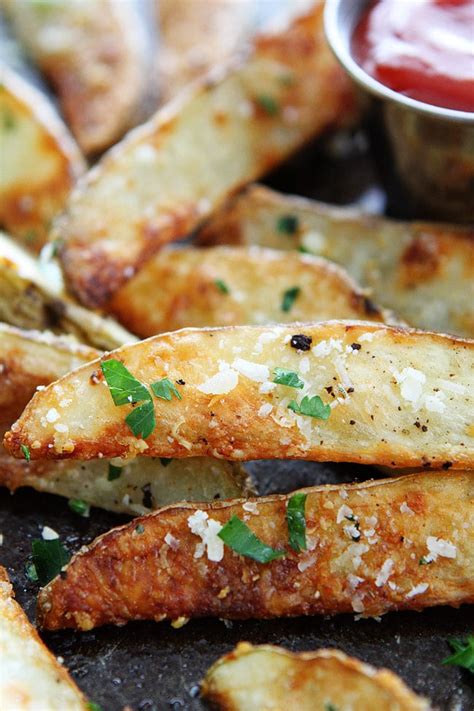 This easy seasoned baked potato wedges recipe turns ordinary potatoes into delicious homemade wedges the whole family will enjoy! Potato Wedges {How-to Video!}