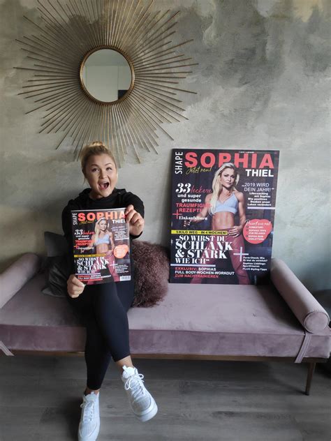 Sophia Thiel: Bauer startet neues Magazin mit der YouTuberin | WEB.DE
