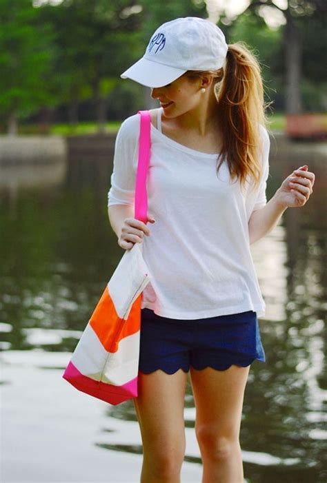 30 Stylish Ways To Wear Baseball Cap For Girls Style Preppy Style Preppy Outfits