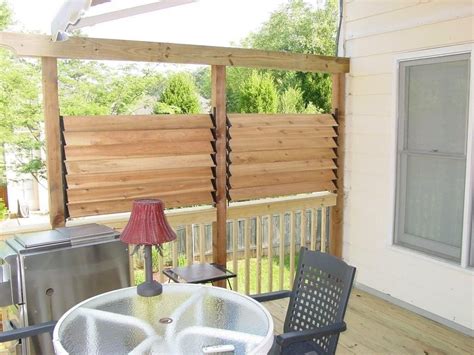 Diy Simple Louvered Privacy Fence For Deck Patio In Your Backyard