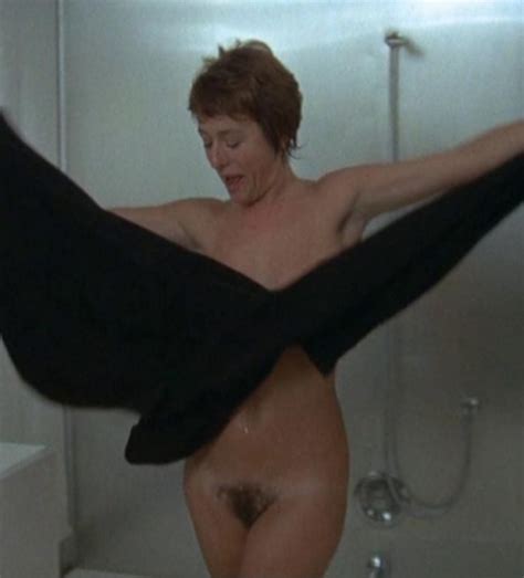 Naked Annie Girardot In Traitement De Choc