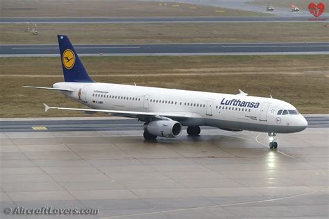Lufthansa Airbus A321 100 Die Maus Lufthansa Airbus A321 Flickr