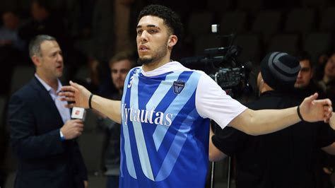 Liangelo ball making the most of summer league opportunity with the charlotte hornets. LiAngelo Ball reportedly signs one-year, non-guaranteed ...