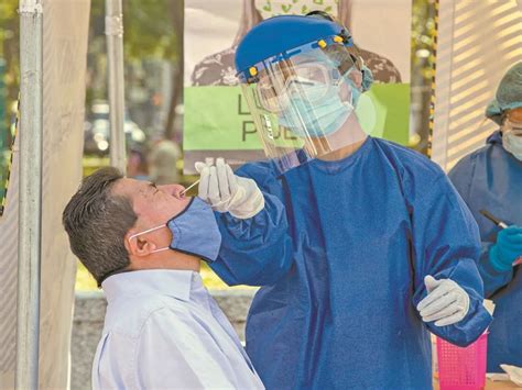El semáforo verde, detalló el funcionario, será posible gracias a los indicadores a la baja comunicados ayer por la secretaría lee también: Estos son los nuevos kioscos COVID en CDMX con pruebas ...