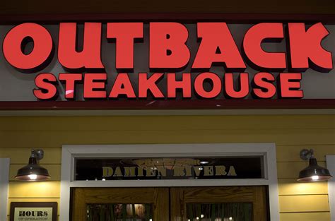 Outback Steakhouse had to deny ties to Illuminati or a Satanic cult