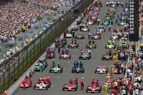 今年のインディ500に出場する33台のうち、17台のマシンにhondaエンジンが搭載されている。 スコット・ディクソン（chip ganassi racing） 「今日は気温がとても低いコンディションで、みんな高いグリップを得ていました。 第100回インディ500｜見どころは？放送はあるの？佐藤琢磨は ...