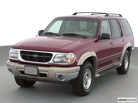 In 2000 ford explorer was released in 15 different versions, 1 of which are in a body 4dr suv and for models of the ford explorer in 2000 were used the following colors in the color of body: 2000 Ford Explorer | Read Owner and Expert Reviews, Prices ...