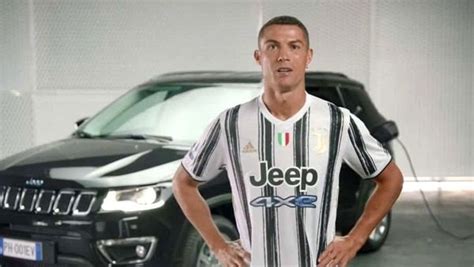 Cristiano Ronaldo And His Juventus Teammates Showcase New Jeep 4xe Logo