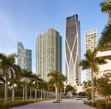 L'appartamento extra lusso a miami south beach di proprietà dell'archistar scomparsa nel 2016 è stato venduto per 5,75 milioni di dollari. Zaha Hadid Architects, Torre One Thousand Museum en Miami ...
