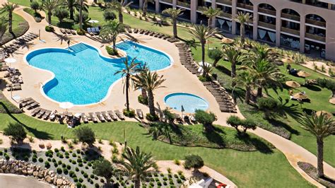 Cinco Hoteles De Playa Por Espaa Para Disfrutar En Familia Este Verano Dimension Turistica