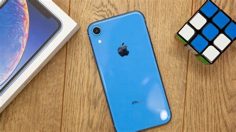 Iphone Xr Unboxing And First Impressions Youtube
