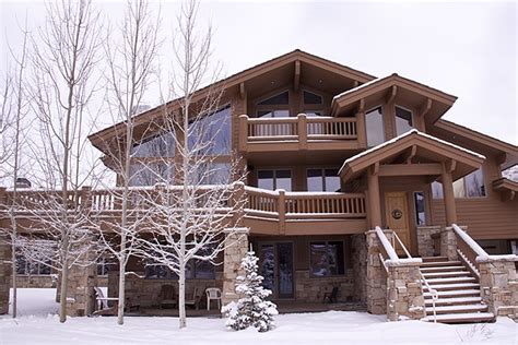 What's the best way to decorate for the winter? November Brings Frost Warnings: 10 Wise Ways to Save on ...