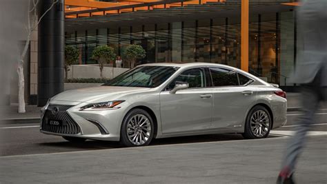 Popular cities for lexus is is 350 f sports. Lexus ES300h Luxury 2019 review: snapshot | CarsGuide