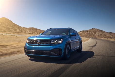 Atlas Cross Sport Gt Concept Injects Vw Magic Into The Us Made Suv