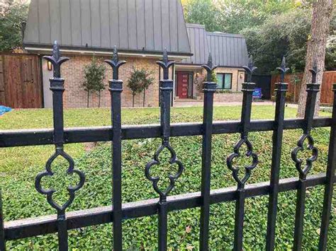 What Are The Different Wrought Iron Fence Styles
