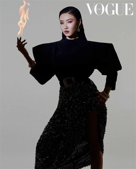 Mamamoos Hwasa For Vogue Korea Magazine November 2019 Issue Vogue Korea Fashion Hwasa