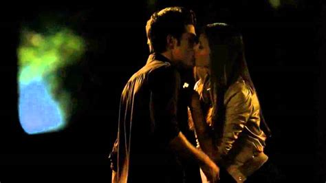 The Vampire Diaries 1x02 Elena And Stefan Kiss Youtube
