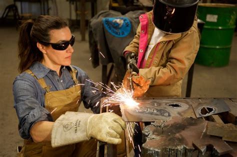 Women Who Weld Weld Women Metal Working Metal Working Projects