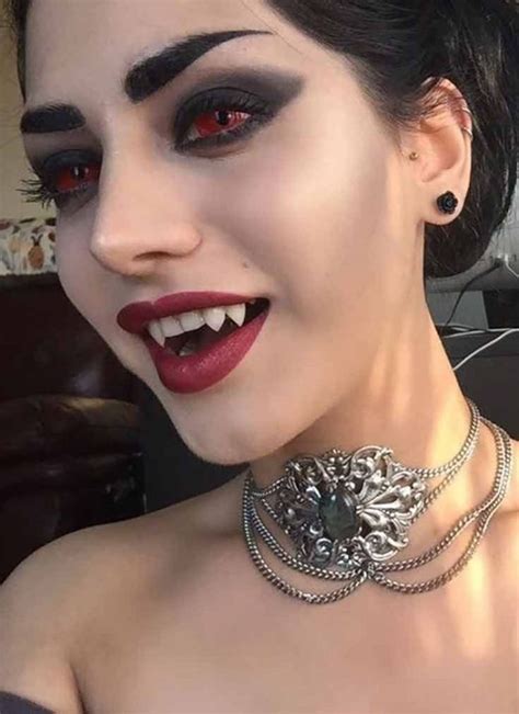 15 Amazing Vampire Makeup Ideas For Halloween Party Vampire Makeup