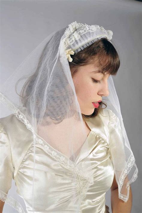 Vintage 1940s Wedding Veil Tulle And Lace Wedding Headpiece Etsy