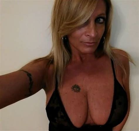 Italian Blonde Mom Milf Exposed Webwhore Webslut Mass Favs Porn