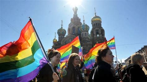 Los Controvertidos Tratamientos Que Médicos Usan En Rusia Para Curar La Homosexualidad Bbc