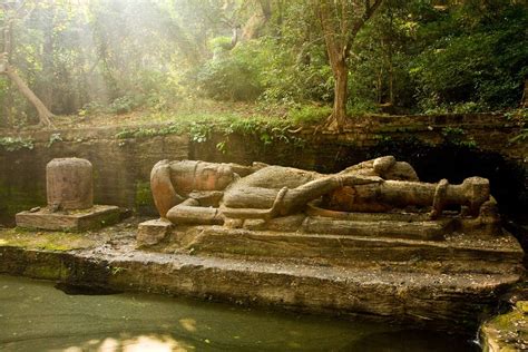 Popular Temples Of India Reclining Vishnu In The Ruins Of Bandhavgarh