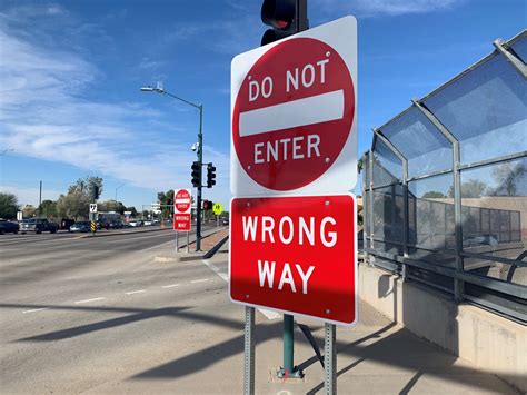 Adot Wrapping Up Major Wrong Way Sign Project On Valley Freeways