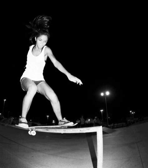 Follow Giunel On Riders App Now Riders Girl On Skate Skateboarding Skate Longboard
