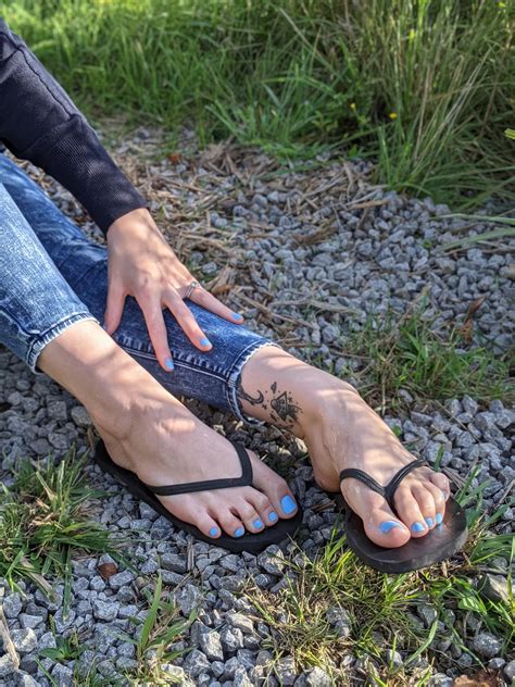 Can I Rest My Feet On Your Lap 🙃 Rpublicfeetpics