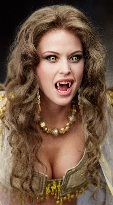 Josie Maran As Marishka In Van Helsing Sexy Vampire Vampire Girls