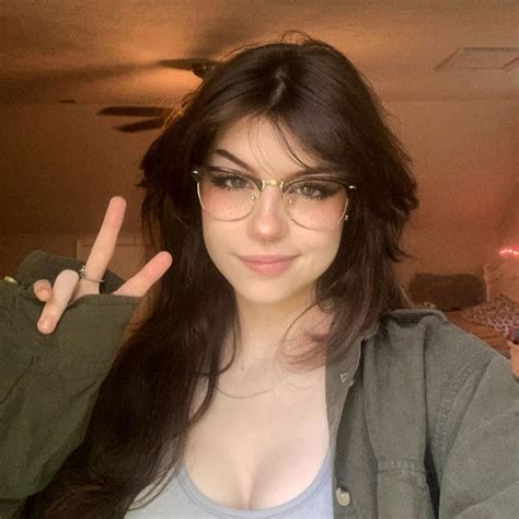 ʚ𝖍𝖆𝖓𝖓𝖆𝖍ɞ On Instagram “‿ Do I Have Real Glasses Yes Am I