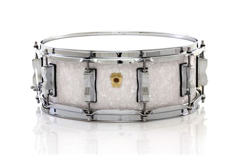 Ludwig 14 X 5 Classic Maple Snare Drum White Marine Pearl Chuck