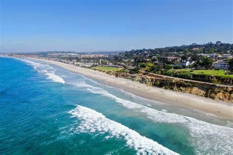 Del Mar City Beach Enjoy Swimming And Novice Surfing In Gentle Waters