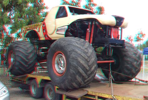Monster Truck 3d Anaglyph Monster Truck 3d Anaglyph Down Flickr