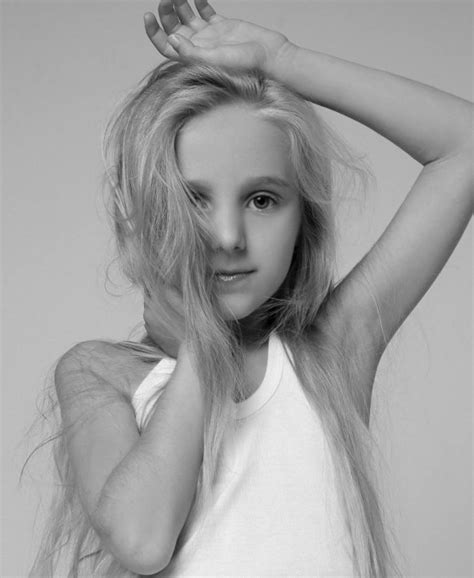 Masha D Nika Models
