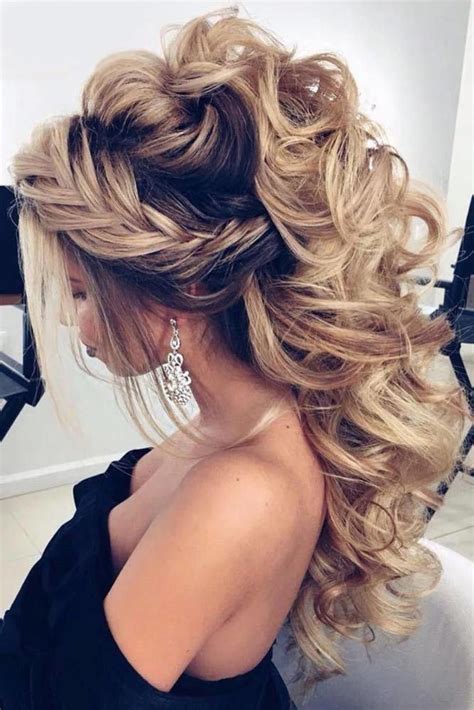 6 Easy And Pretty Prom Hairstyles Prom Hairstyles For Long Hair